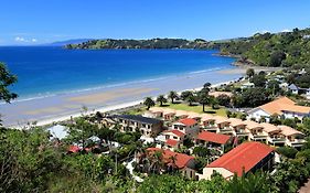 Onetangi Beach Apartments  New Zealand